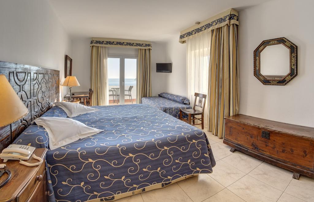 Hotel Rocamar Cadaques Bilik gambar