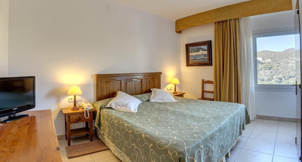 Hotel Rocamar Cadaques Bilik gambar
